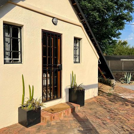 Cosy City Cottage Gaborone Eksteriør billede